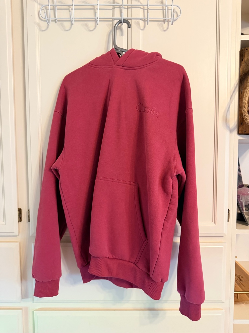 Comfrt raspberry medium sweatshirt